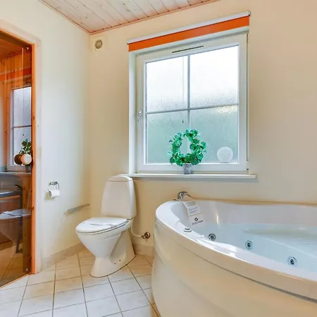 Ase - 100m To The Fjord By Interhome Gråsten